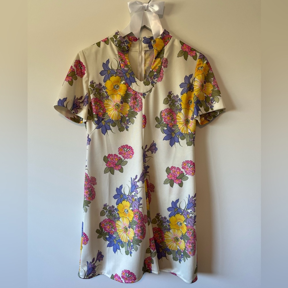 Vintage Leslie Fey floral mini dress